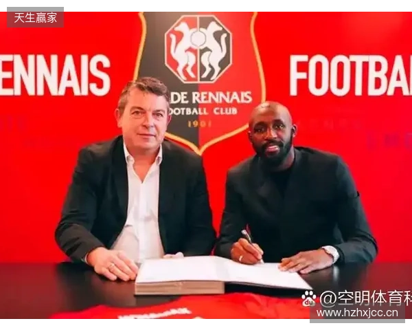 罗马诺:切尔西正与福法纳就本赛季冬窗的永久转会进行协商